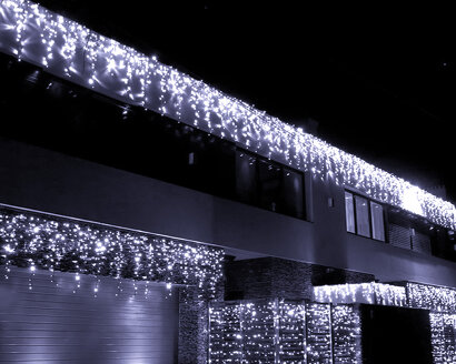Светодиодная гирлянда бахрома Белая 25 x 0,6м IP65